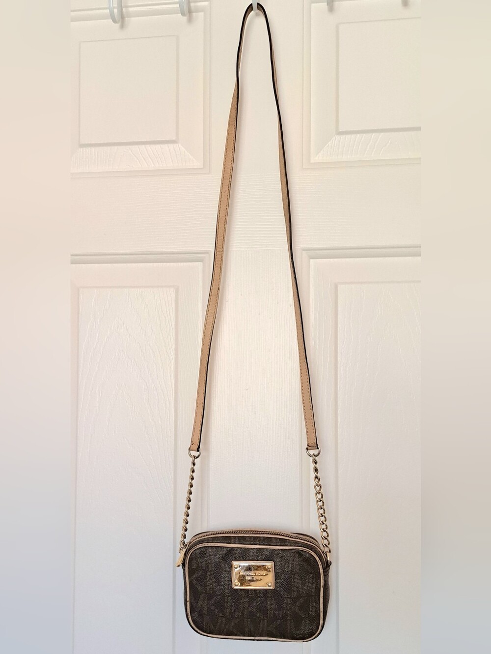 Michael Kors Jet Set Mini Crossbody Bag